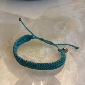 🌼 Pura Vida braided bracelet